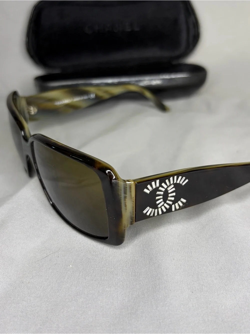 Chanel Unisex Green Brown Sunglasses - Picture 3 of 10